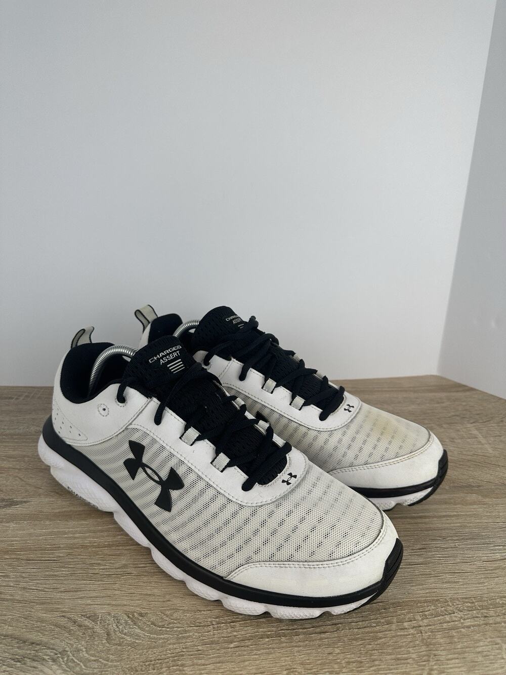 Under Armour Running Shoes Charged Assert 8 White Black Men Size 13